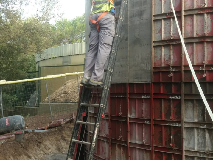 Dirección de Obra y Coordinación de Seguridad y Salud en la ejecución de las obras de renovación del depósito de agua de la Roca de Can Prats en la Roca del Vallès